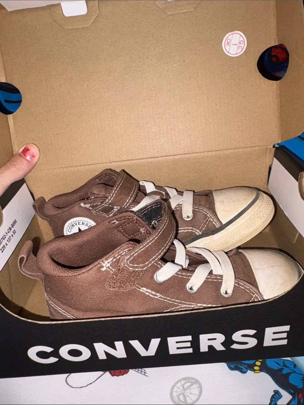 OFFERS OPEN! 10c Converse Kids Brown White High-Top Sneakers Velcro hook Strap